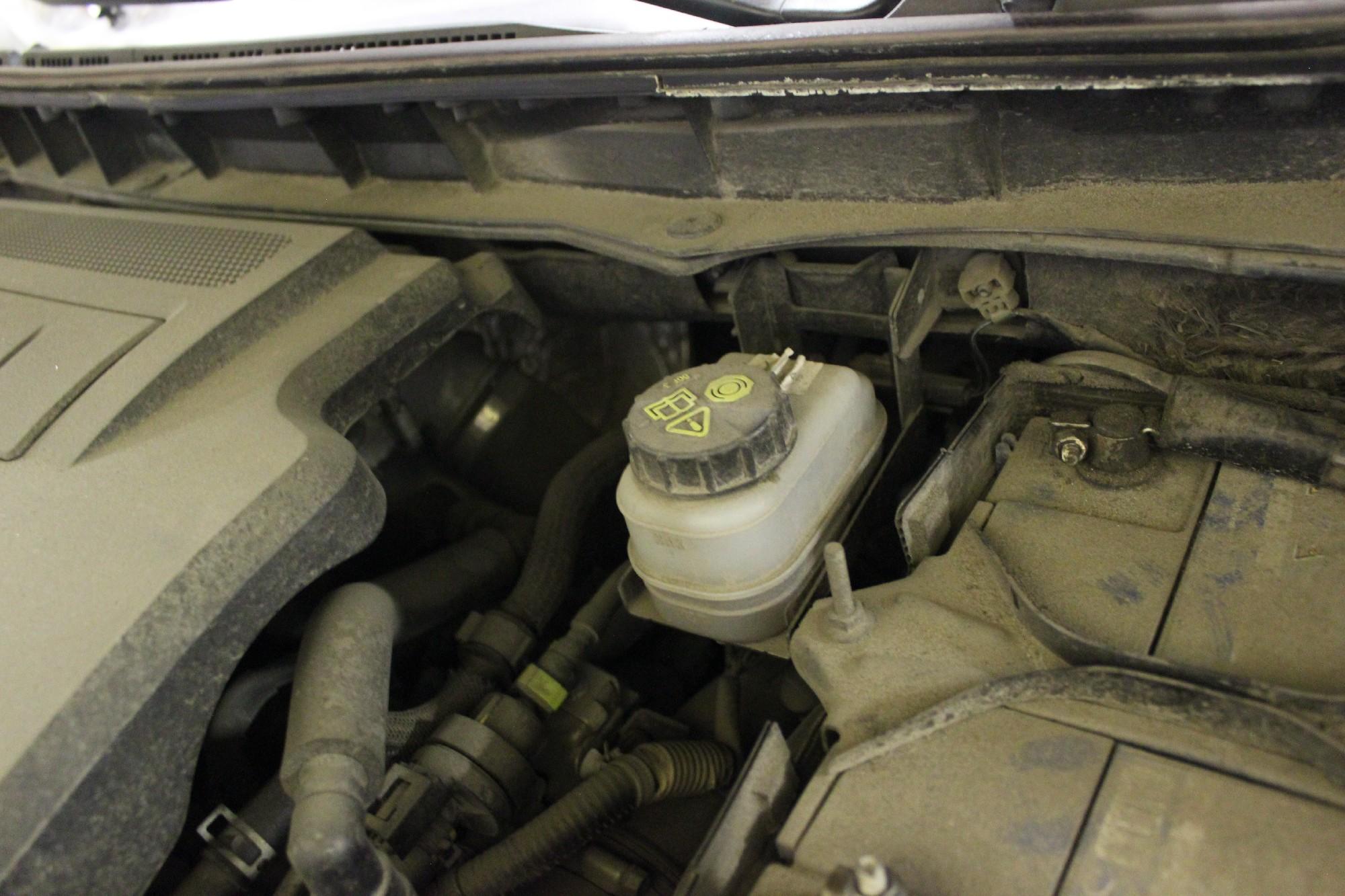 бачок тормозной жидкости