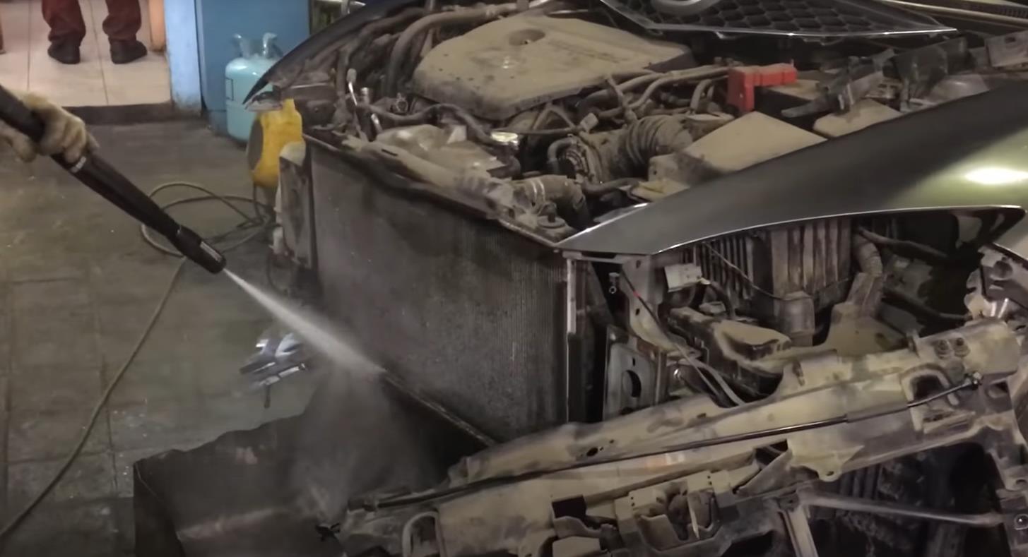 промывка радиатора кондиционера Мазда