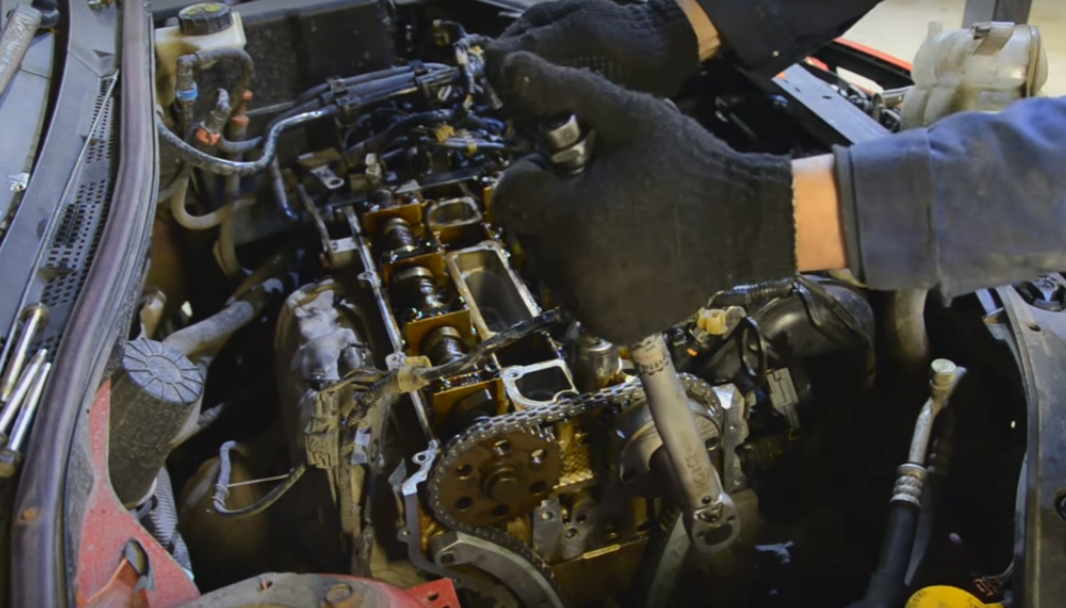 звезды и цепь ГРМ на двигателе