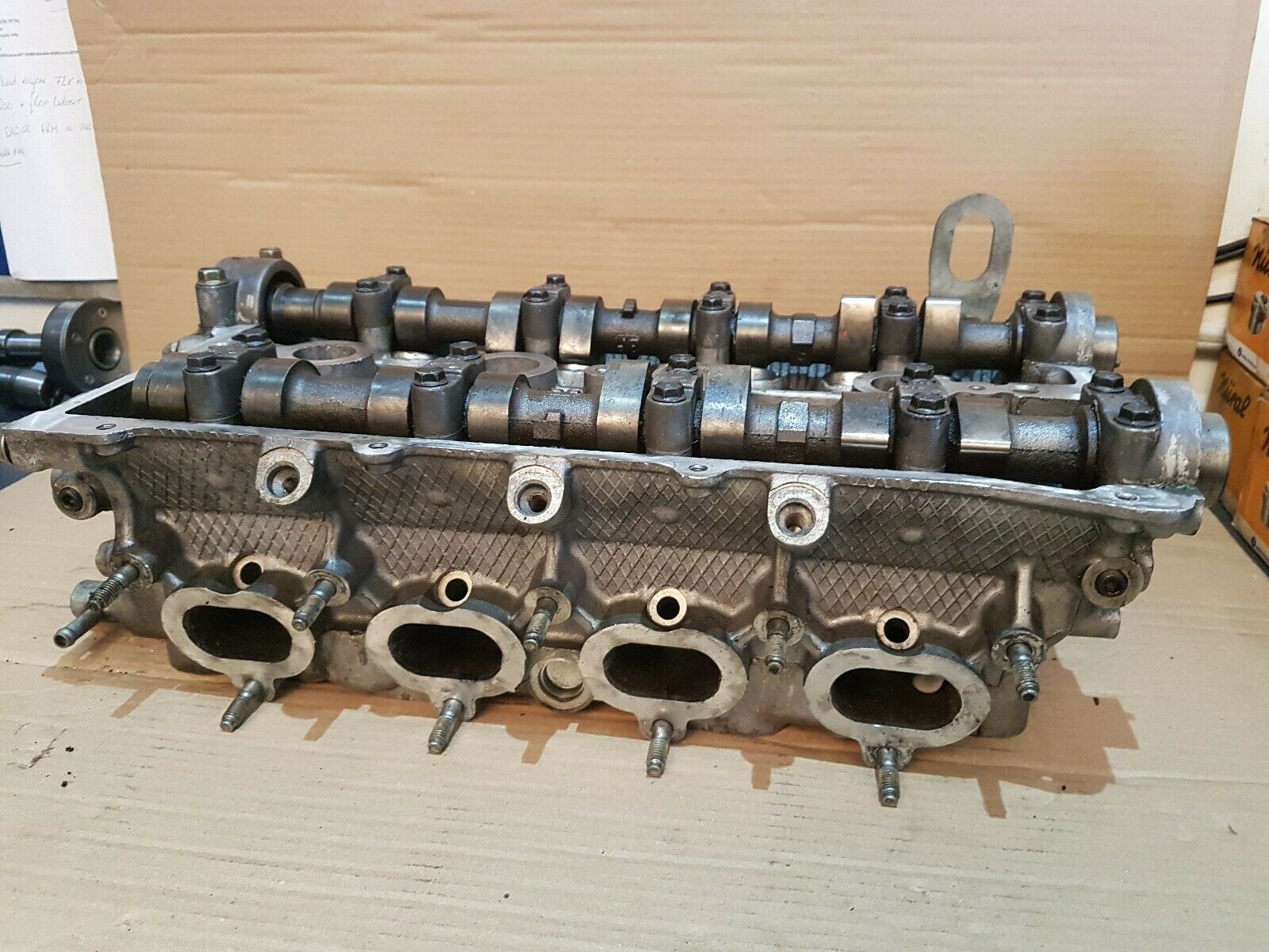 ГБЦ мотора Мазды