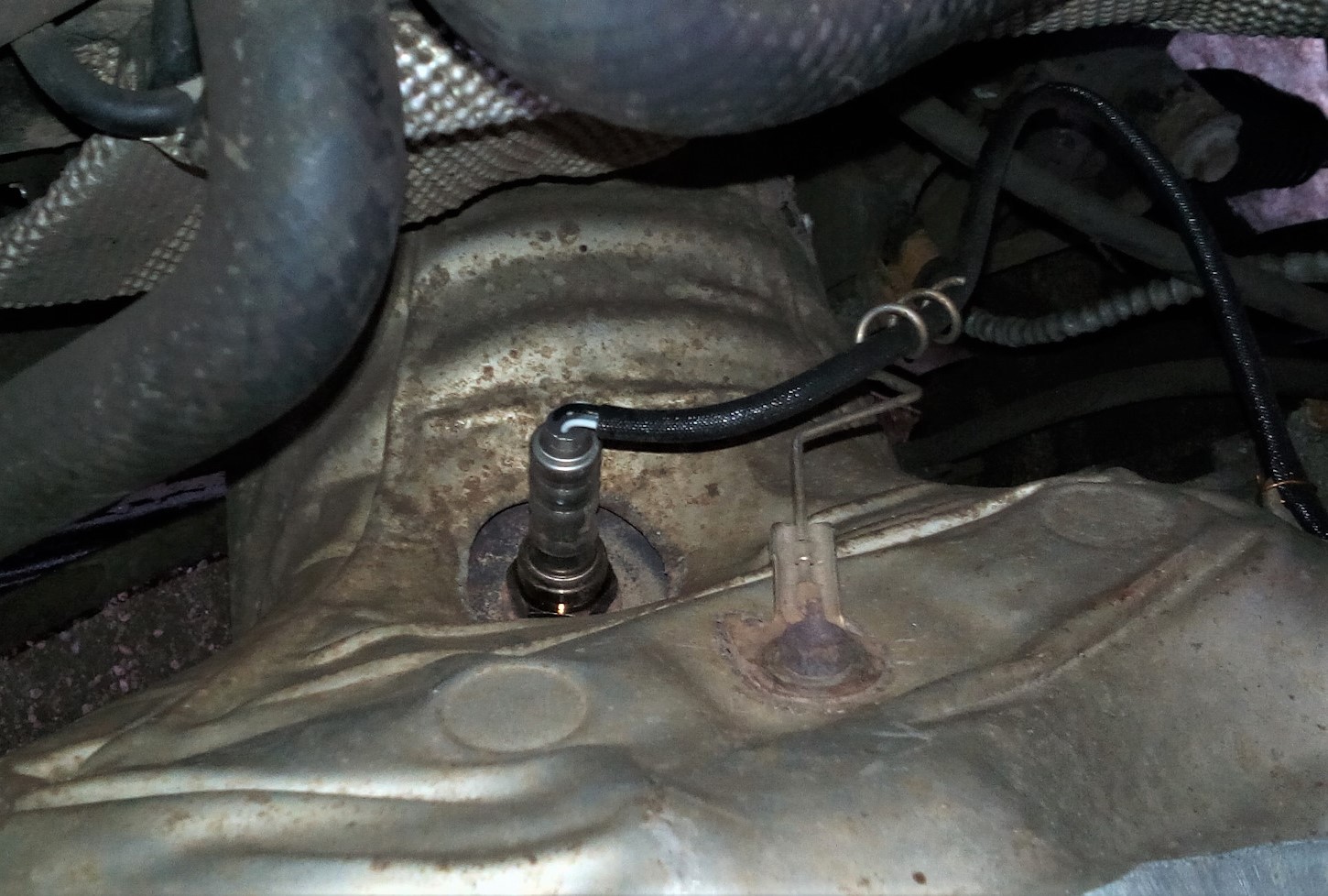 замена кислородного датчика на мазде 6