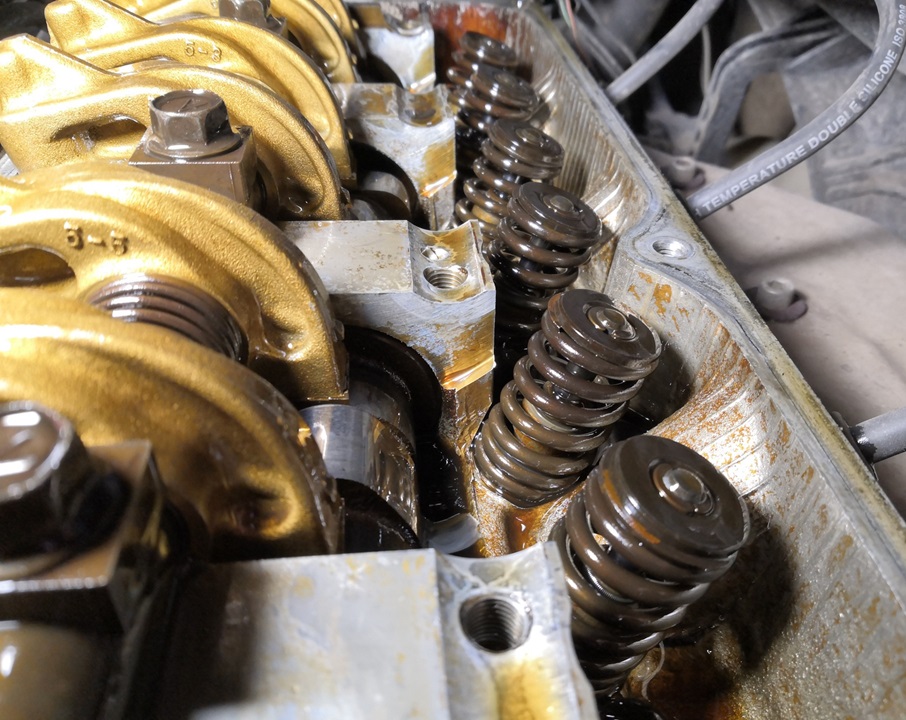 Замена гидрокомпенсаторов Мазда на моторах с коромыслами