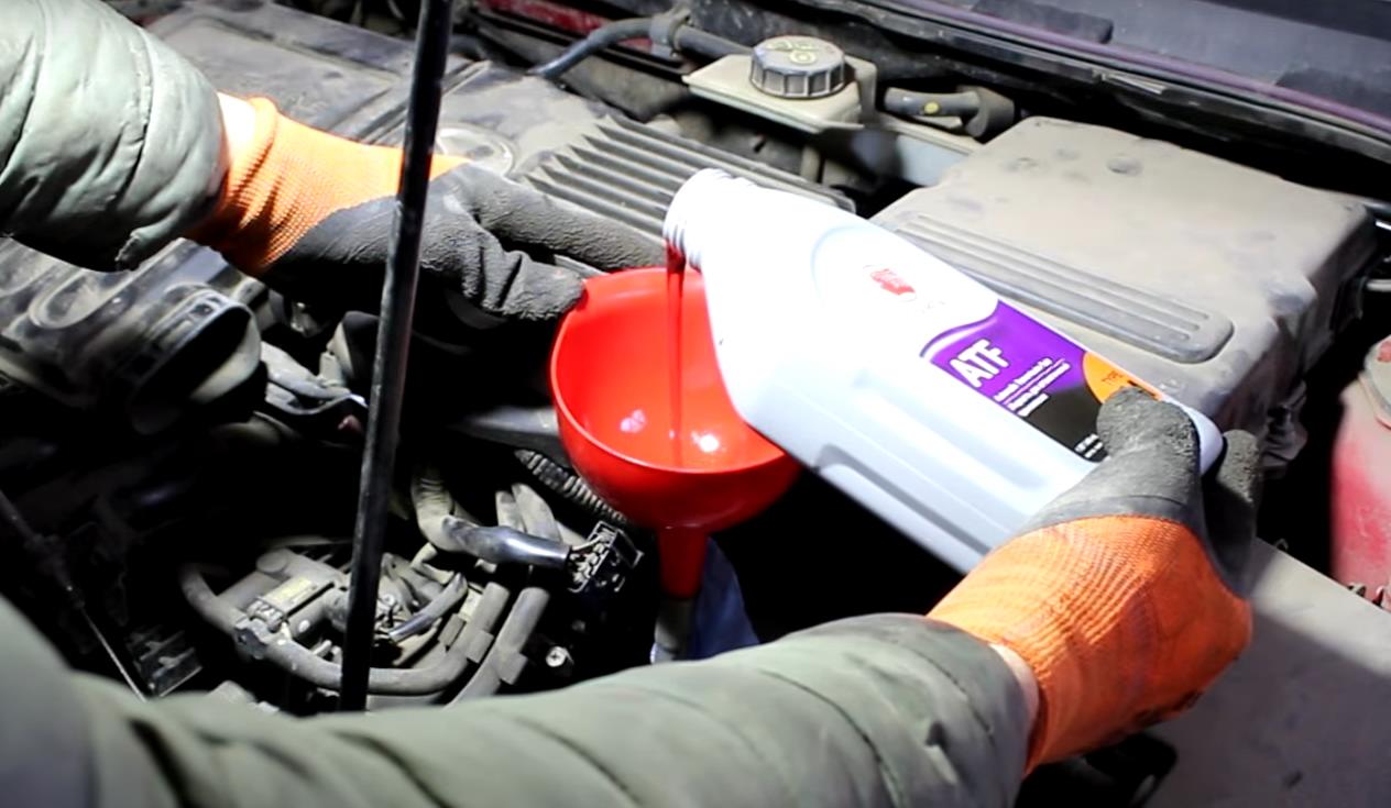 Долив масла в АКПП Мазда