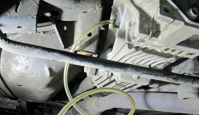 Замена масла в редукторе Мазда