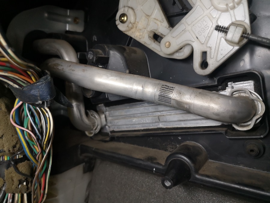 Замена радиатора печки Мазда без разборки